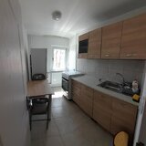 Piata Alba Iulia, Decebal, garsoniera 41 mp, etaj 2/4, bloc mixt 1992